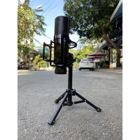                          Chân Kẹp Micro MK02 Vip - Chân Kẹp Mic Để Bàn Loại Cao Cấp - Cấu Tạo Hợp Kim Chắc Chắn, Nhỏ Gọn                       