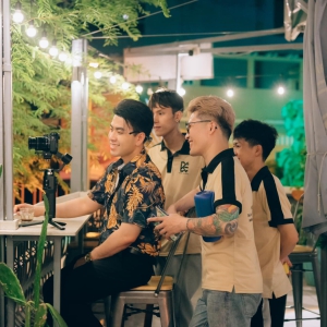 Phát Hành Sản Phẩm